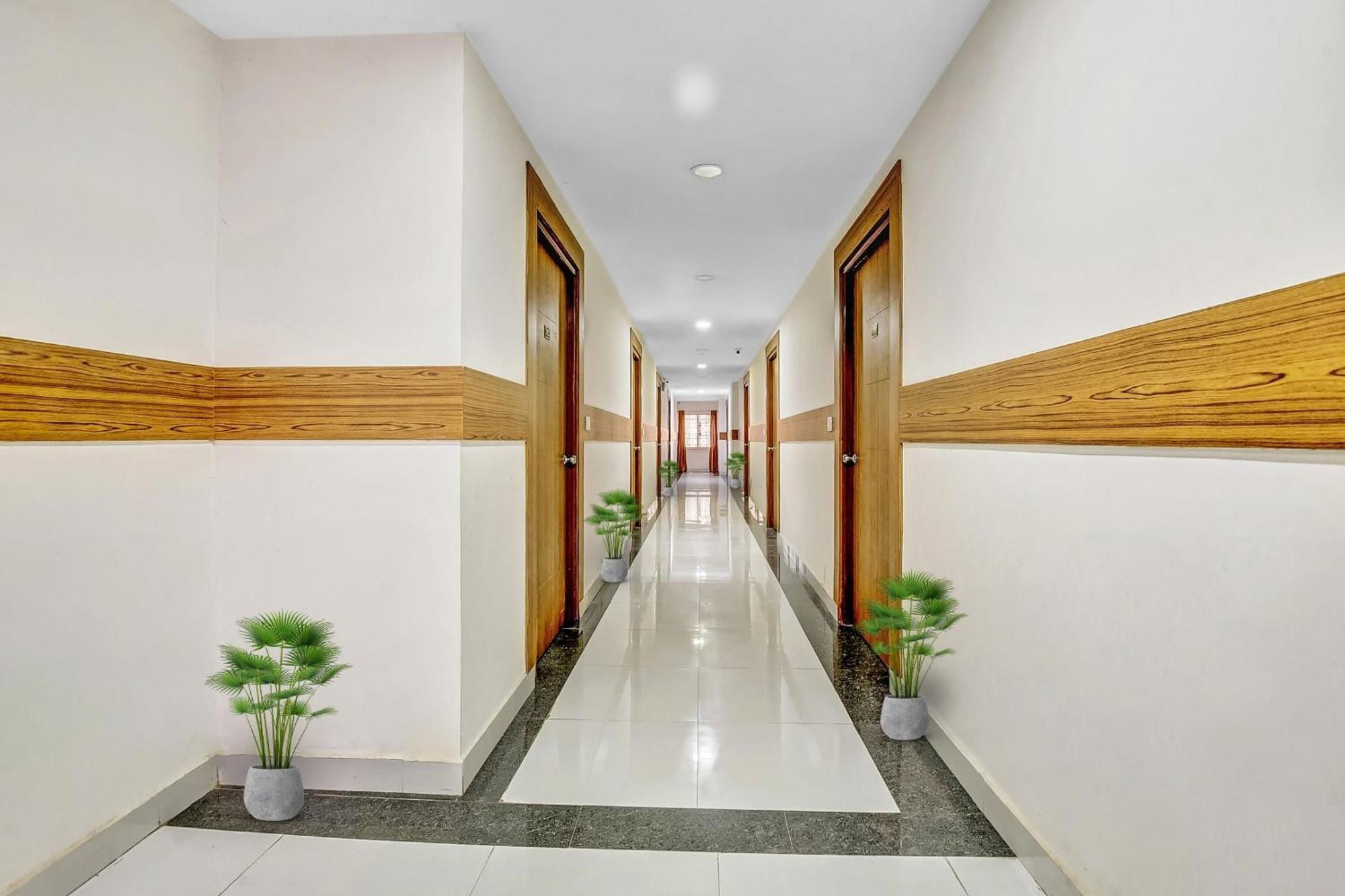 Hotel Sai Town House Mangaluru Zewnętrze zdjęcie